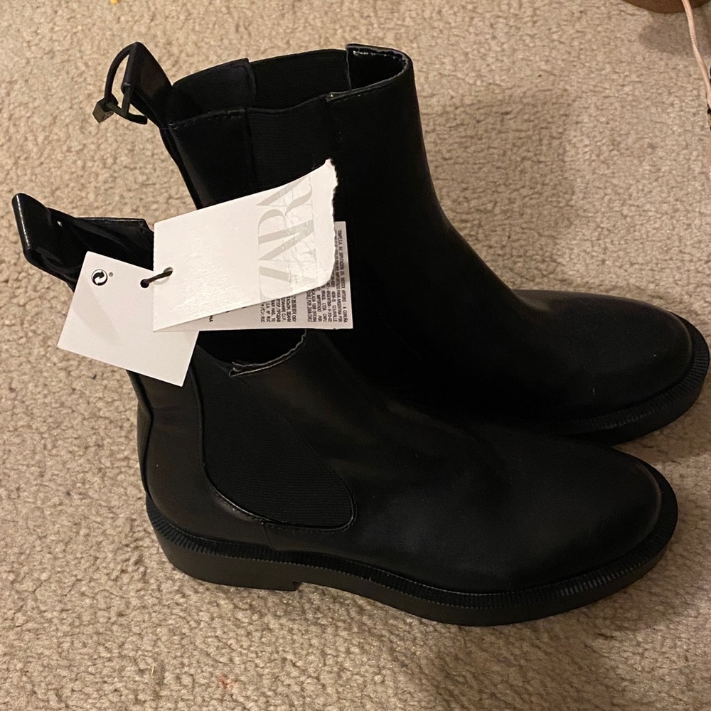 Zara Sleek Black Boots size 36